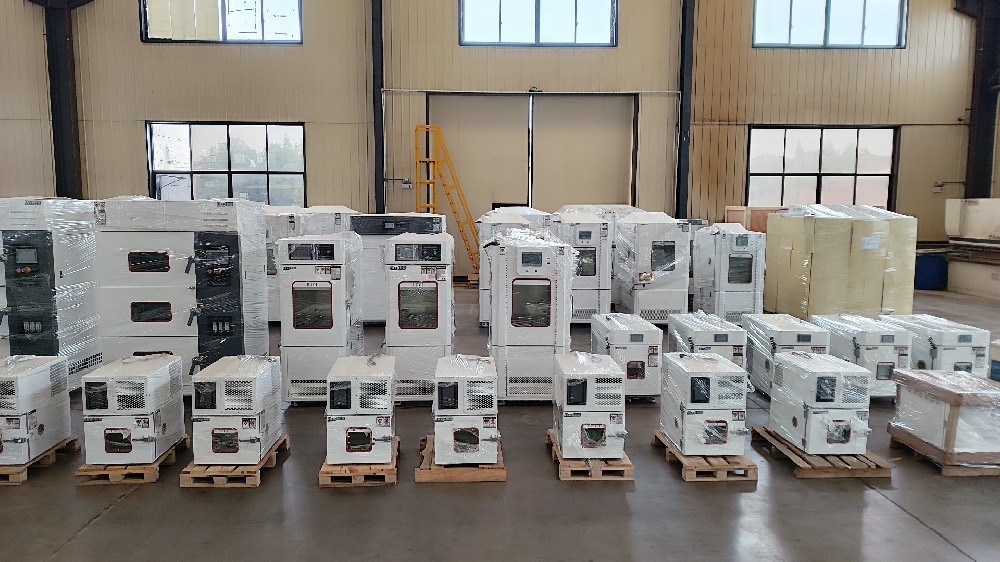 岳陽縣領(lǐng)導(dǎo)調(diào)研湖南冬達(dá)儀器，助力高低溫環(huán)境試驗箱工廠高質(zhì)量發(fā)展